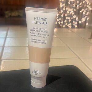 Plein Air Natural Enhancing Complexion Hermes foundation balm shade 30 Ficelle